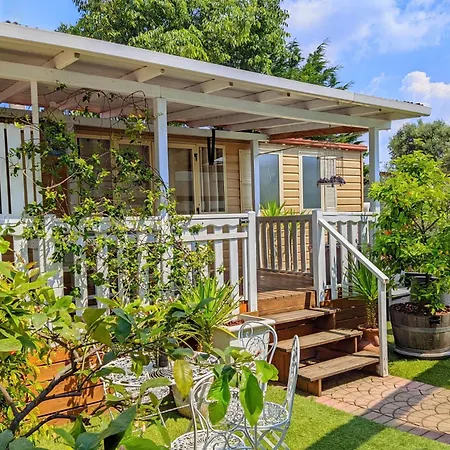 아파트 Mobile Fontana Oasis 카스텔누보델가다