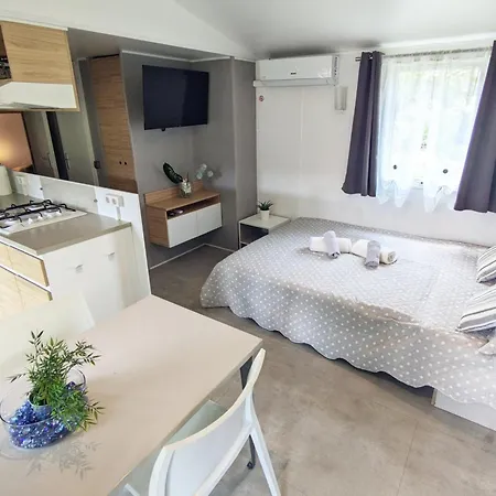 Mobile Fontana Oasis * 카스텔누보델가다